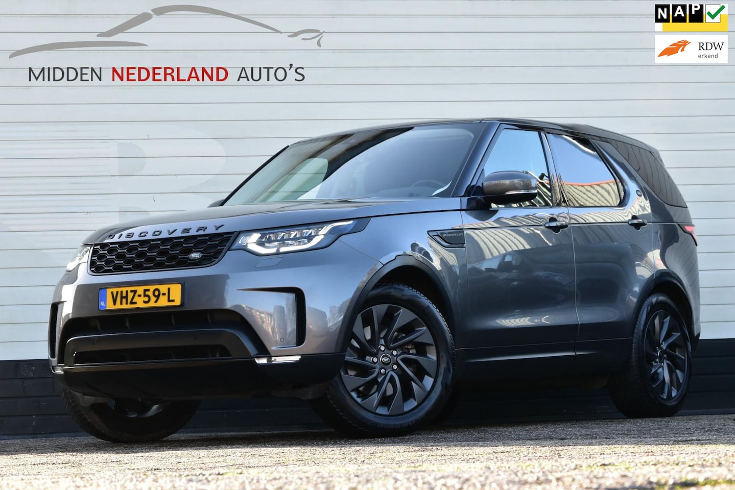 Land Rover Discovery - 3.0 Td6 HSE * GRIJS KENTEKEN * COMMERCIAL * TREKHAAK * CAMERA * - AutoWereld.nl