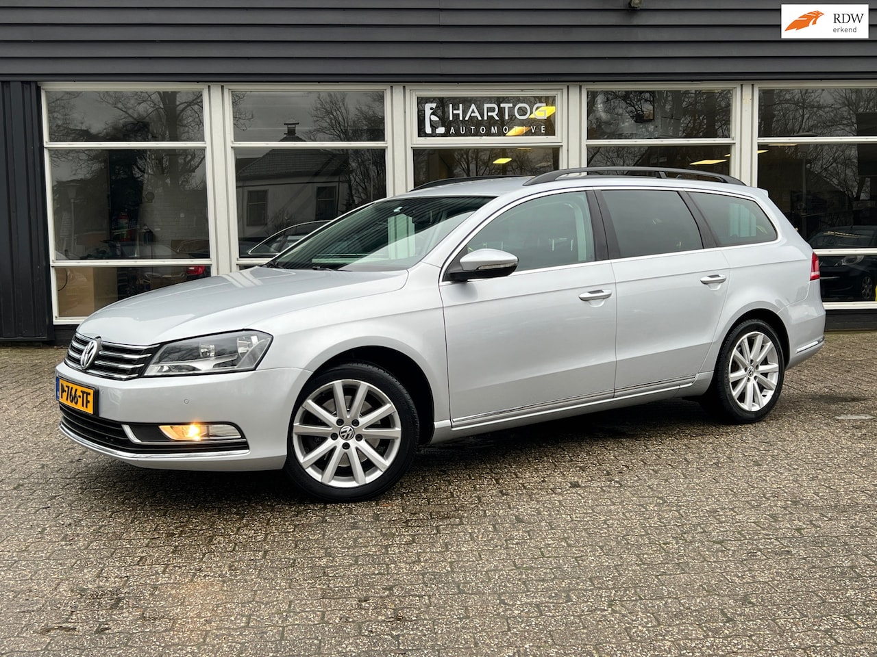 Volkswagen Passat Variant - 1.4 TSI Highline BlueMotion | Navi | Stoelver | PDC | - AutoWereld.nl