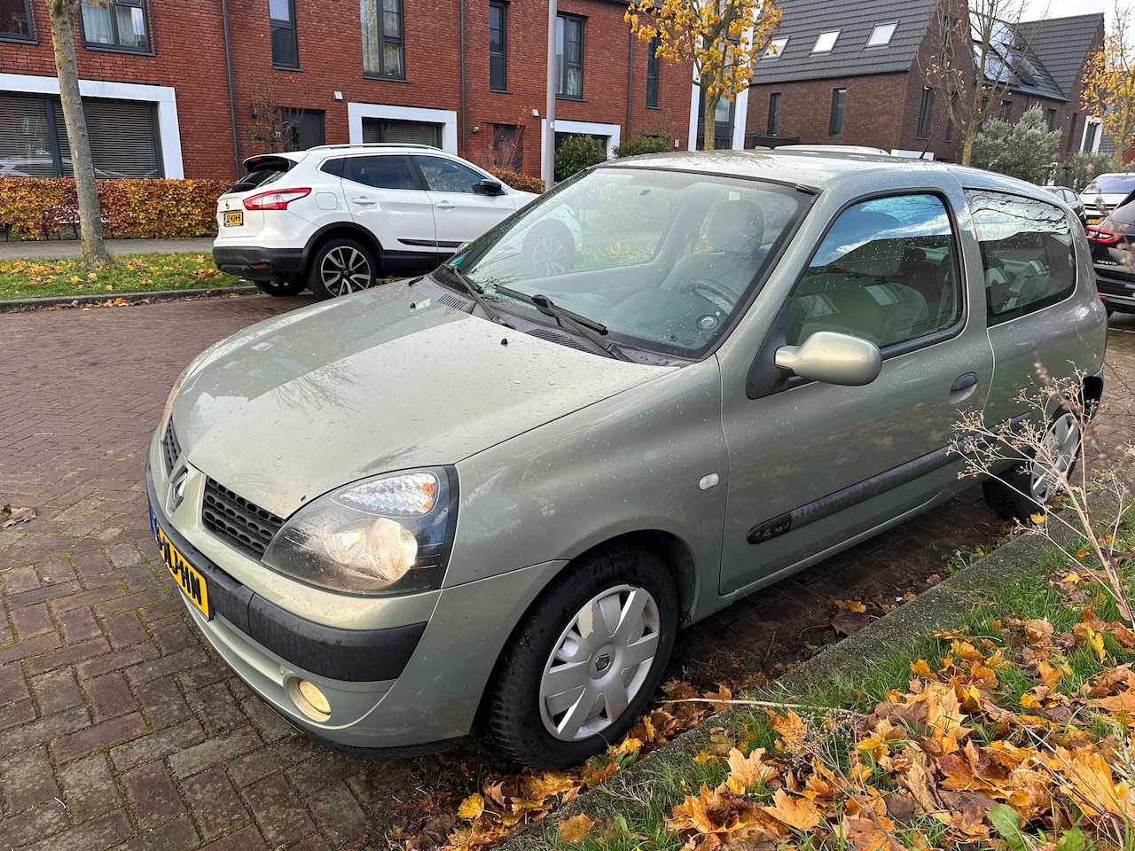 Renault Clio - 1.4-16V Privilège - AutoWereld.nl