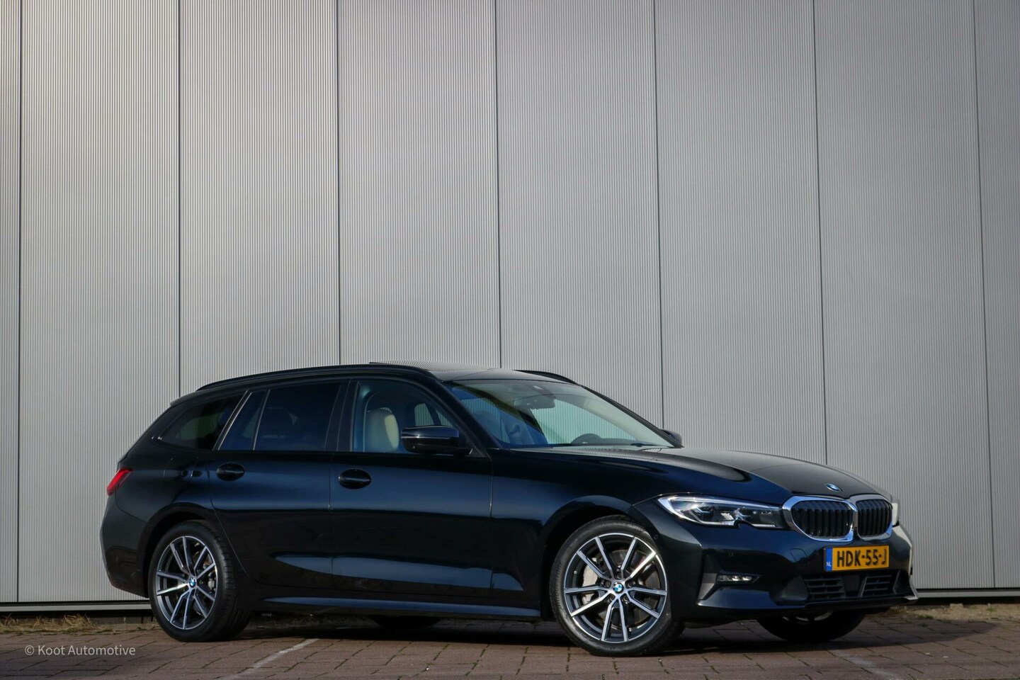 BMW 3-serie Touring - 330e High Executive | Pano | Hud | Garantie | Laser | 360* camera | H&K | Sfeer | Full Opt - AutoWereld.nl