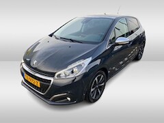 Peugeot 208 - 1.2 PureTech Tech Edition / Trekhaak / Panoramadak / Camera / Navigatie / Armsteun / DAB /