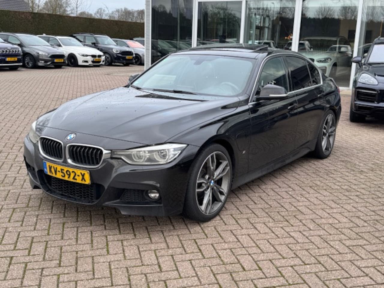 BMW 3-serie - 330e Centennial High Exe. M Sport / Schuifdak / Bruin Leder / 19'' / Parkeerhulp achter / - AutoWereld.nl