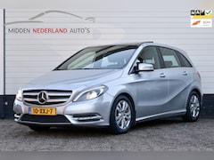 Mercedes-Benz B-klasse - 200 * PANORAMA * LEER * AUTOMAAT * STOELVERWARMING