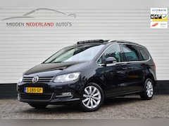 Volkswagen Sharan - 2.0 TSI Highline 7 PERSOONS * PANORAMA * LEER * CAMERA * APPLE CAR PLAY