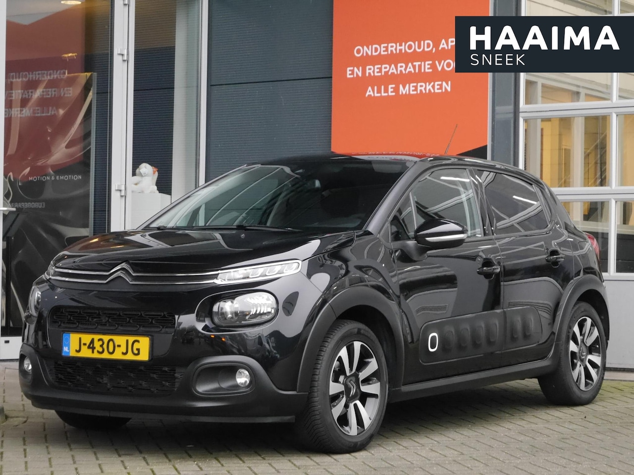 Citroën C3 - 1.2 110PK PureTech S&S Feel | Navigatie | Camera | Trekhaak | Lichtmetalen velgen | Getint - AutoWereld.nl