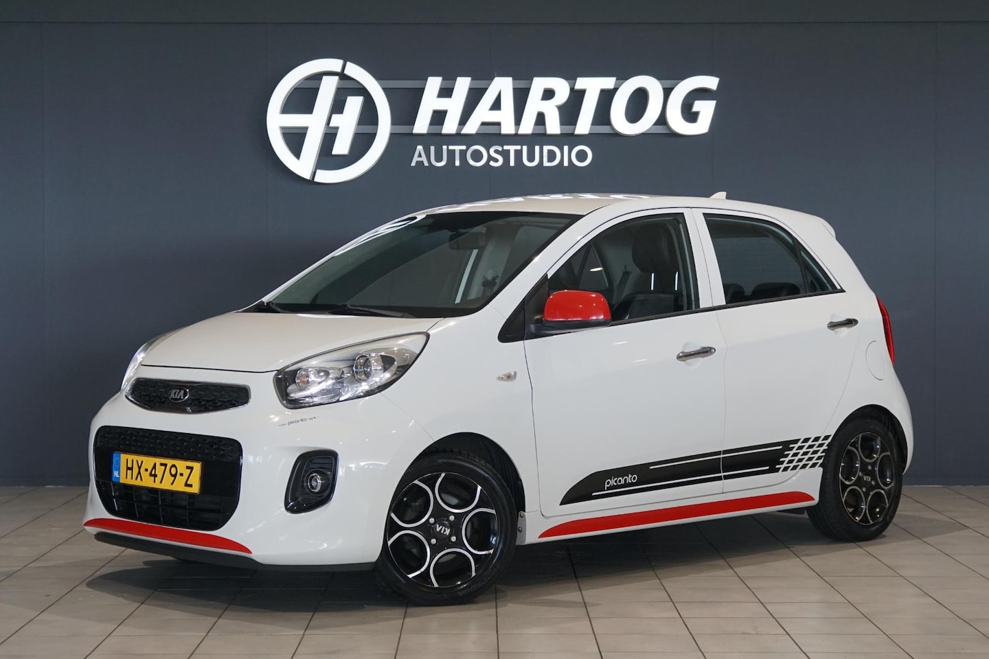 Kia Picanto - 1.2 CVVT DynamicLine + CAMERA / CRUISE CONTROL / LEDER - AutoWereld.nl