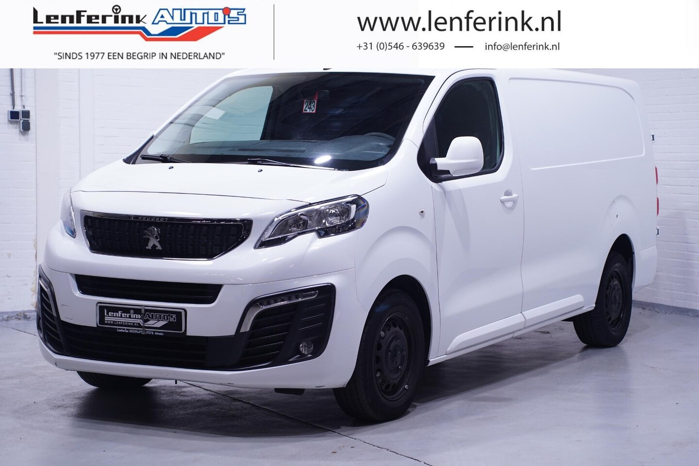 Peugeot Expert - 2.0 BlueHDI 120 pk Premium Navi, Trekhaak Airco, Cruise Control, Multistuur, 3-Zits - AutoWereld.nl