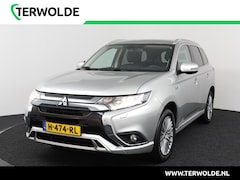 Mitsubishi Outlander - 2.4 PHEV Pure+ | Camera | Navigatie | Trekhaak |