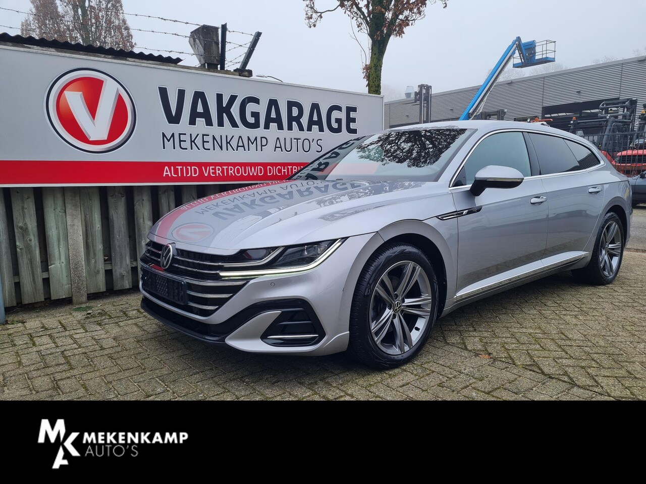 Volkswagen Arteon Shooting Brake - 1.4 TSI eHybrid R-Line Business+ 18"/Trekhaak/Standkachel/Stoelverwarming v+a/LED+/Camera/ - AutoWereld.nl