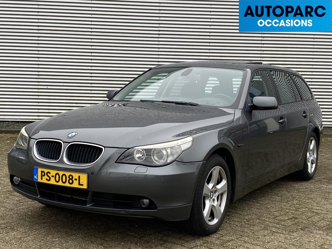 BMW 5-serie Touring - 530xi High Executive 530xi High Executive ,AWD, AUTOMAAT, PANORAMADAK, LEDER, YOUNGTIMER, ELECT COMFORT STOELEN - AutoWereld.nl