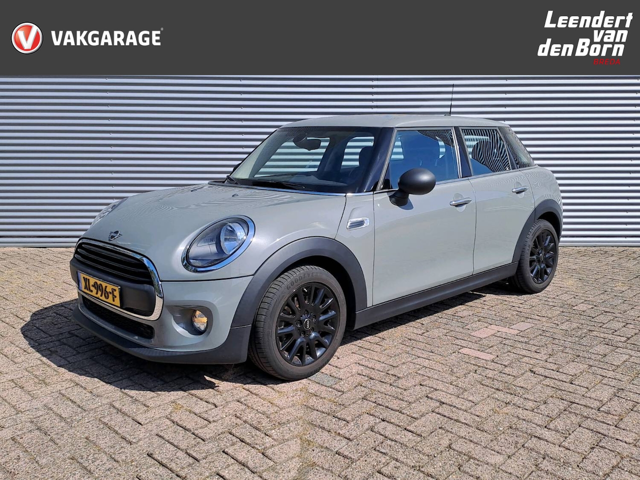 MINI One - Mini 1.5 First Navi | Apple Carplay | LM Velgen - AutoWereld.nl