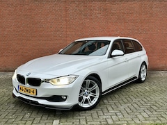 BMW 3-serie Touring - 320i High Executive TREKHAAK | NAVIGATIE