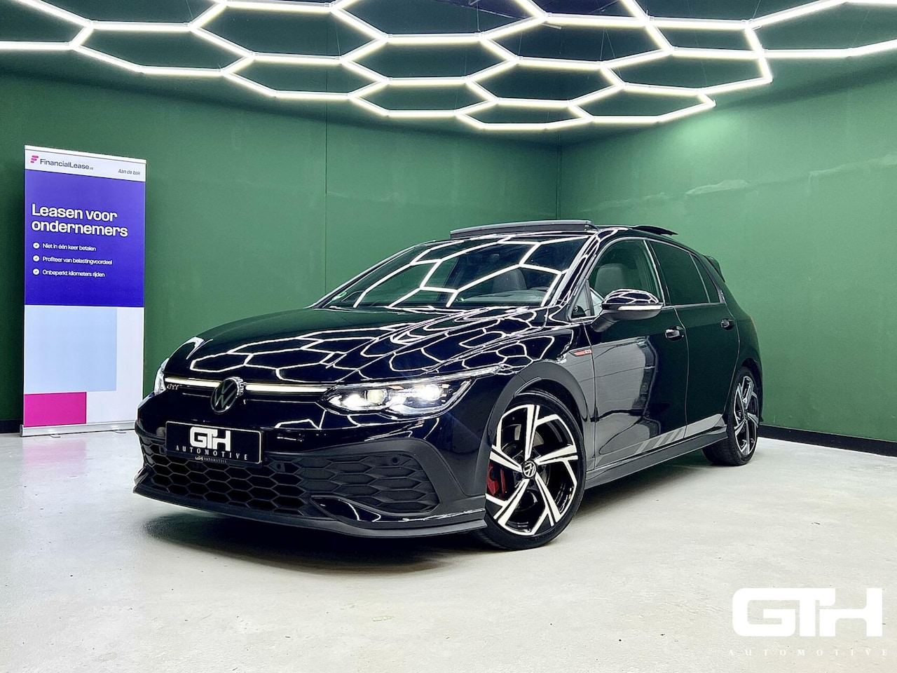 Volkswagen Golf - 2.0 TSI GTI Clubsport H&K | HUD | Pano - AutoWereld.nl