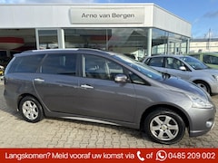 Mitsubishi Grandis - 2.4-16V InSport, AUTOMAAT, 7 persoons, climatronic, cruisecontrol, pdc, trekhaak, van 2e e