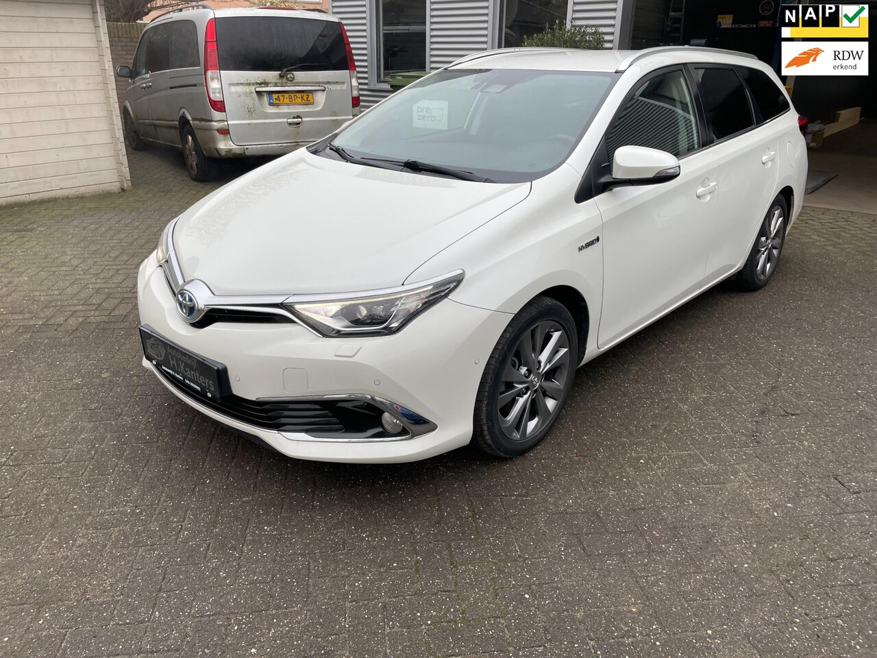 Toyota Auris Touring Sports - 1.8 Hybrid Dynamic 1.8 Hybrid Dynamic - AutoWereld.nl