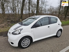 Toyota Aygo - 1.0-12V Now