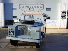 Land Rover 88 - serie 2a softtop nut and bolt restored