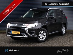 Mitsubishi Outlander - Pure 2.4 PHEV 135pk Automaat KEYLESS | CRUISE.C | DAB | TREKHAAK | STOELVERW. VOOR | PDC A