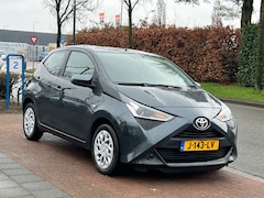 Toyota Aygo - 1.0 X-Play *Dlr. Onderhouden|APK 09-2026