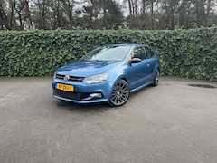 Volkswagen Polo - 1.4 TSI BlueGT | 200 PK | Bluetooth | WRC Velgen | Navigatie | PDC