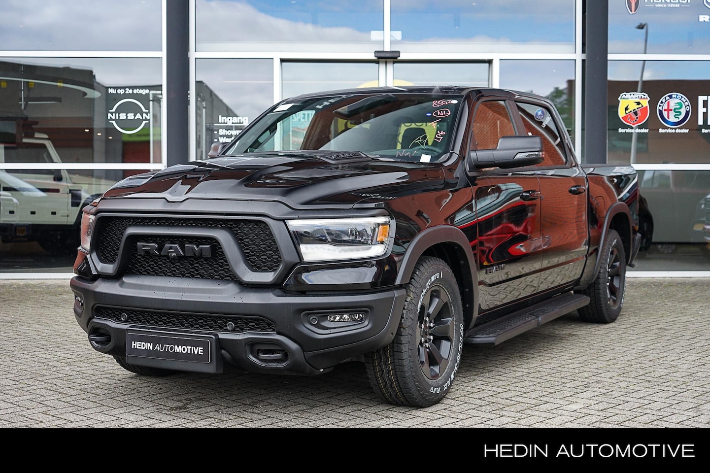 Dodge Ram Pick Up - 5.7 V8 Rebel | BPM VRIJ | ALL-IN PRIJS | BOMVOL | 360° CAMERA | LUCHTVERING | DIGI DASH - AutoWereld.nl