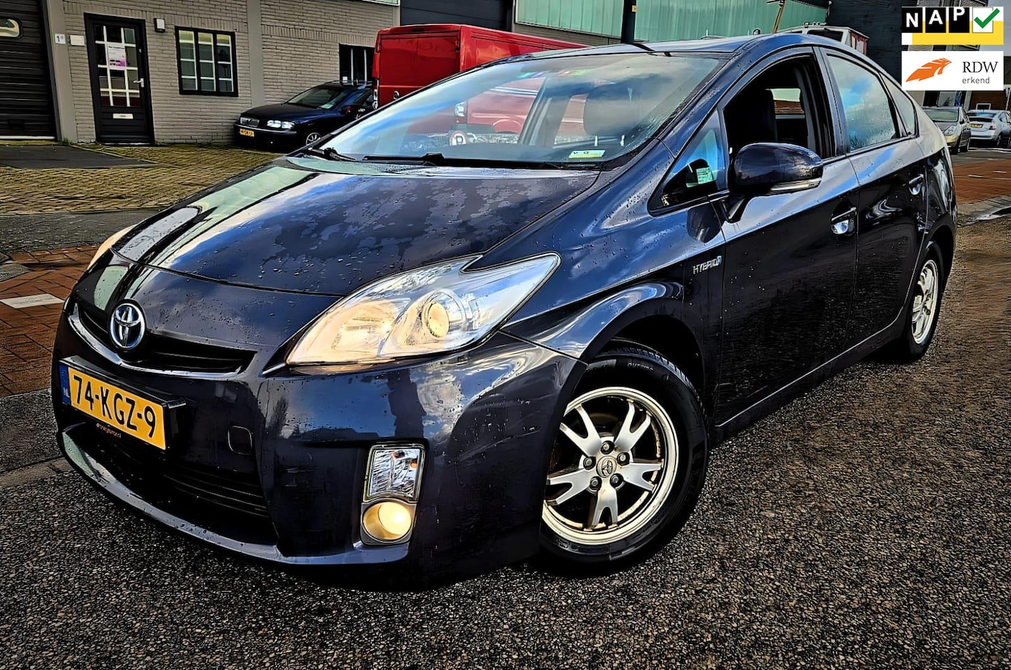 Toyota Prius - 1.8 Comfort met vernieuwde motor en GARANTIE - AutoWereld.nl