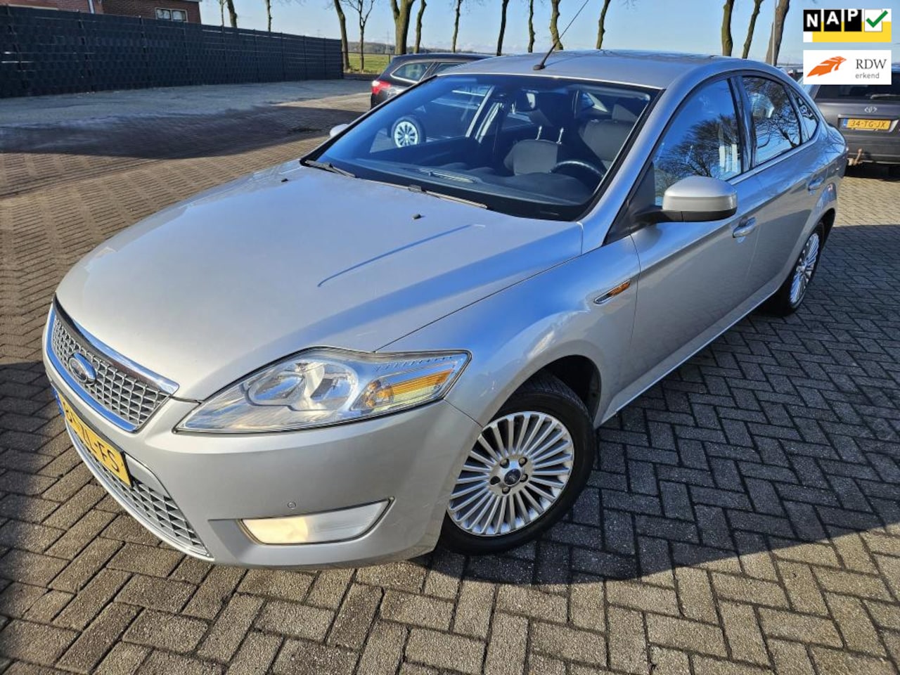 Ford Mondeo - 2.0-16V Titanium. 2008. Climate/Cruise/Parkeersensoren/Trekhaak. APK 03-2026 - AutoWereld.nl