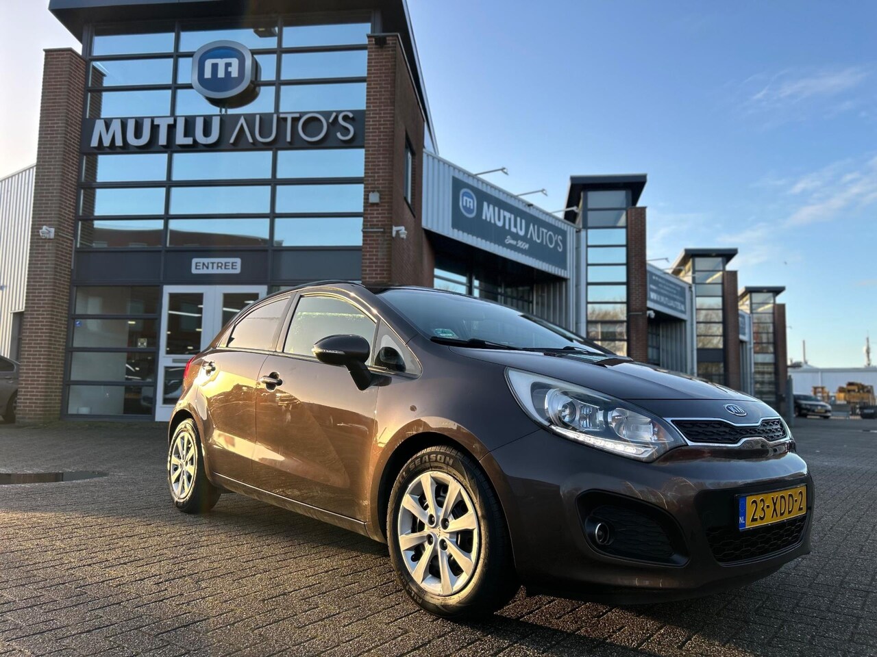 Kia Rio - 1.2 CVVT Super Pack 1.2 CVVT Super Pack,5Drs,Airco,NAP,PDC,Apk - AutoWereld.nl