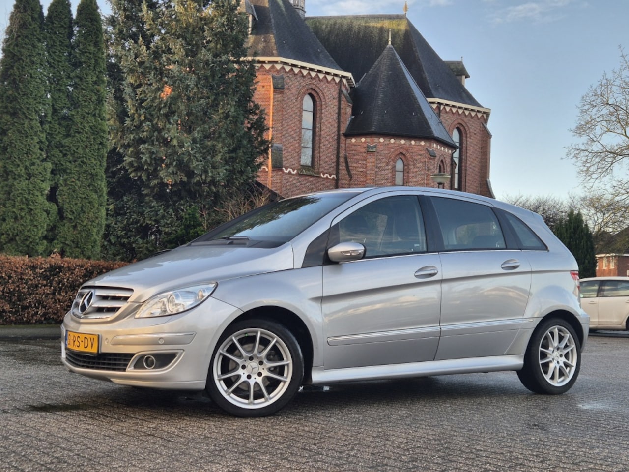 Mercedes-Benz B-klasse - 200 200, AUTOMAAT, LEER, PANO - AutoWereld.nl