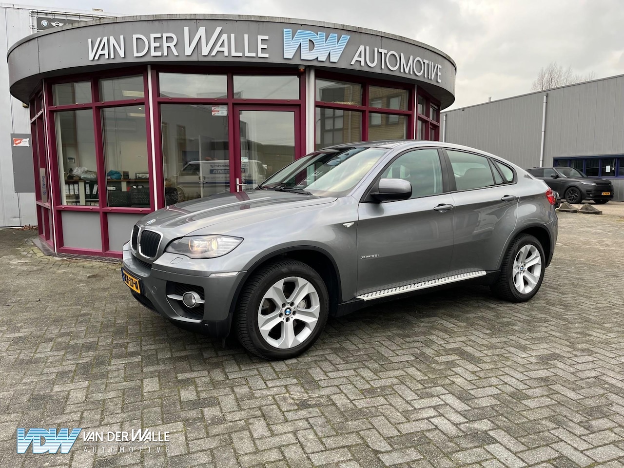 BMW X6 - xDrive35i High Executive YOUNGTIMER, X5, Cayenne - AutoWereld.nl