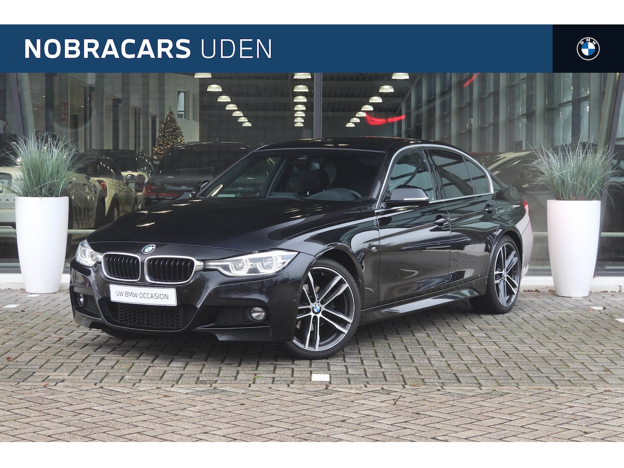 BMW 3-serie - 320i High Executive M Sport Automaat / Achteruitrijcamera / Sportstoelen / Comfort Access - AutoWereld.nl