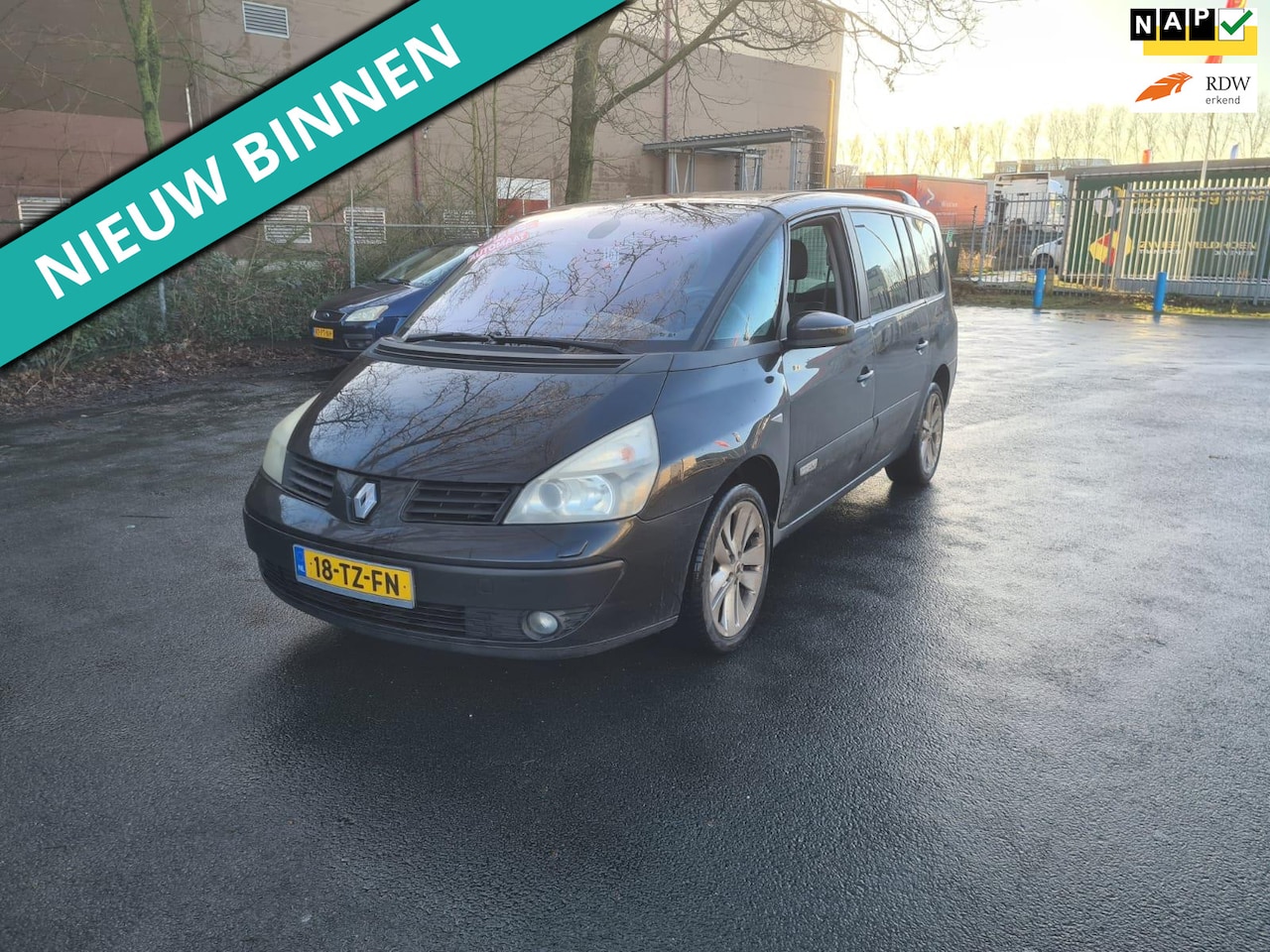 Renault Grand Espace - 2.2 dCi Dynamique ZO INGERUILD DUS ZO WEG PRIJSJE - AutoWereld.nl