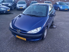 Peugeot 206 - 1.1 XR