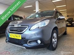 Peugeot 2008 - 1.2 PureTech Blue Lease Executive *NL, NAVI, PANO, TRKHK, RIJKLAARPRIJS