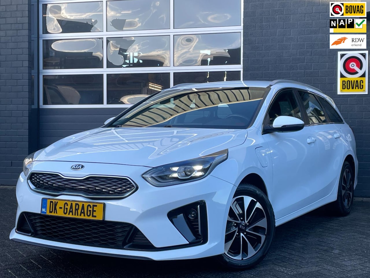 Kia Cee'd Sportswagon - Ceed 1.6 GDI PHEV DynamicPlusLine |STOEL-,STUURVERW|CARPLAY|CAMERA - AutoWereld.nl