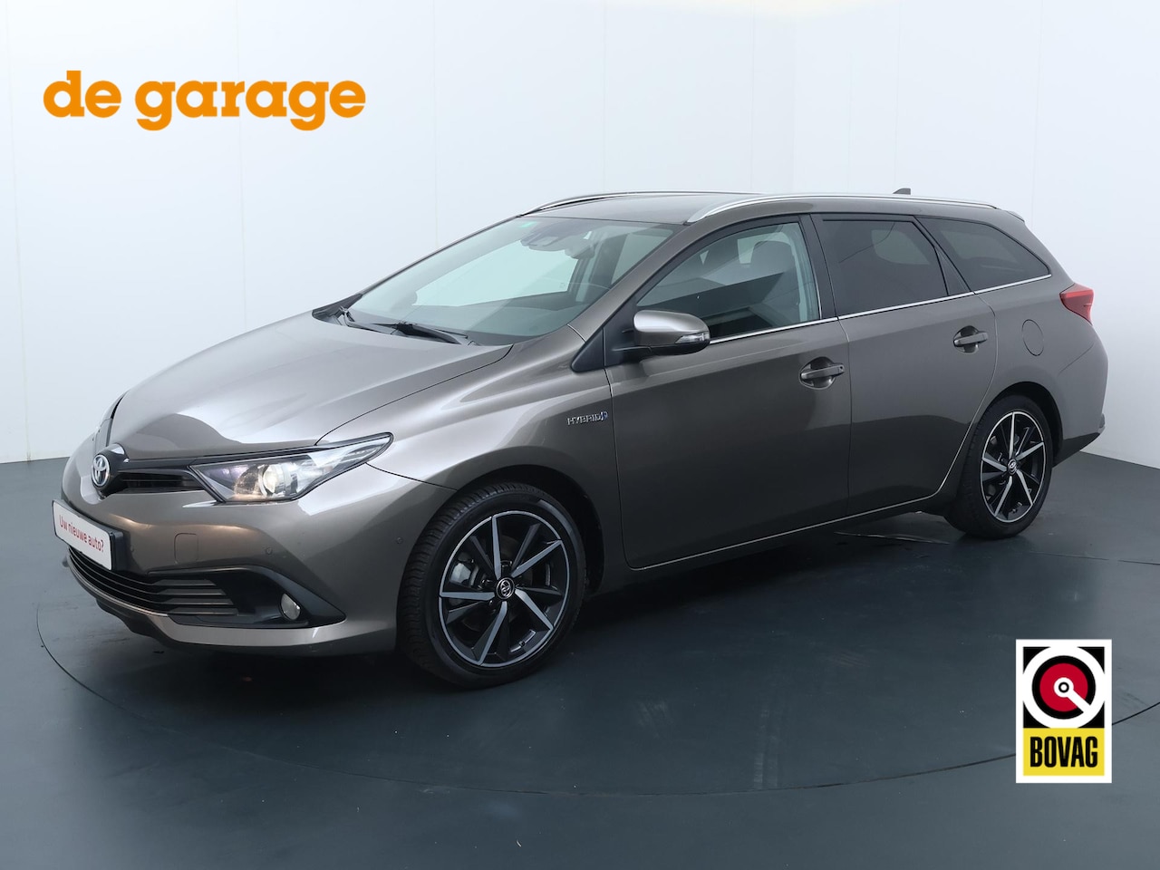 Toyota Auris Touring Sports - 1.8 Hybrid Dynamic Ultimate | Automaat | Multifunctioneel stuurwiel | Cruise control | Ink - AutoWereld.nl