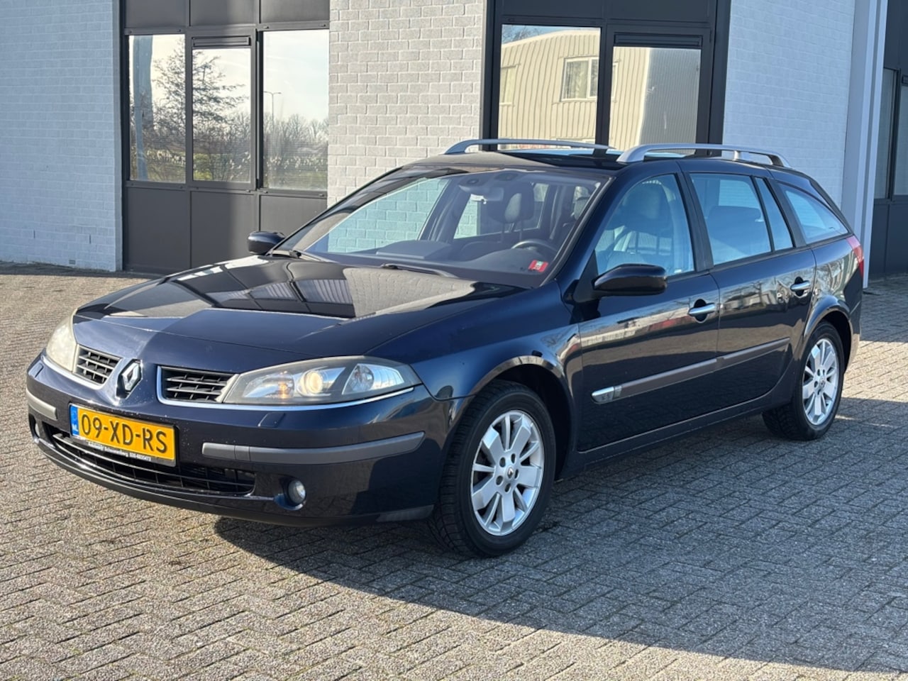 Renault Laguna Grand Tour - 1.6-16V Tech Line 191DKM! NAP! 2007! - AutoWereld.nl