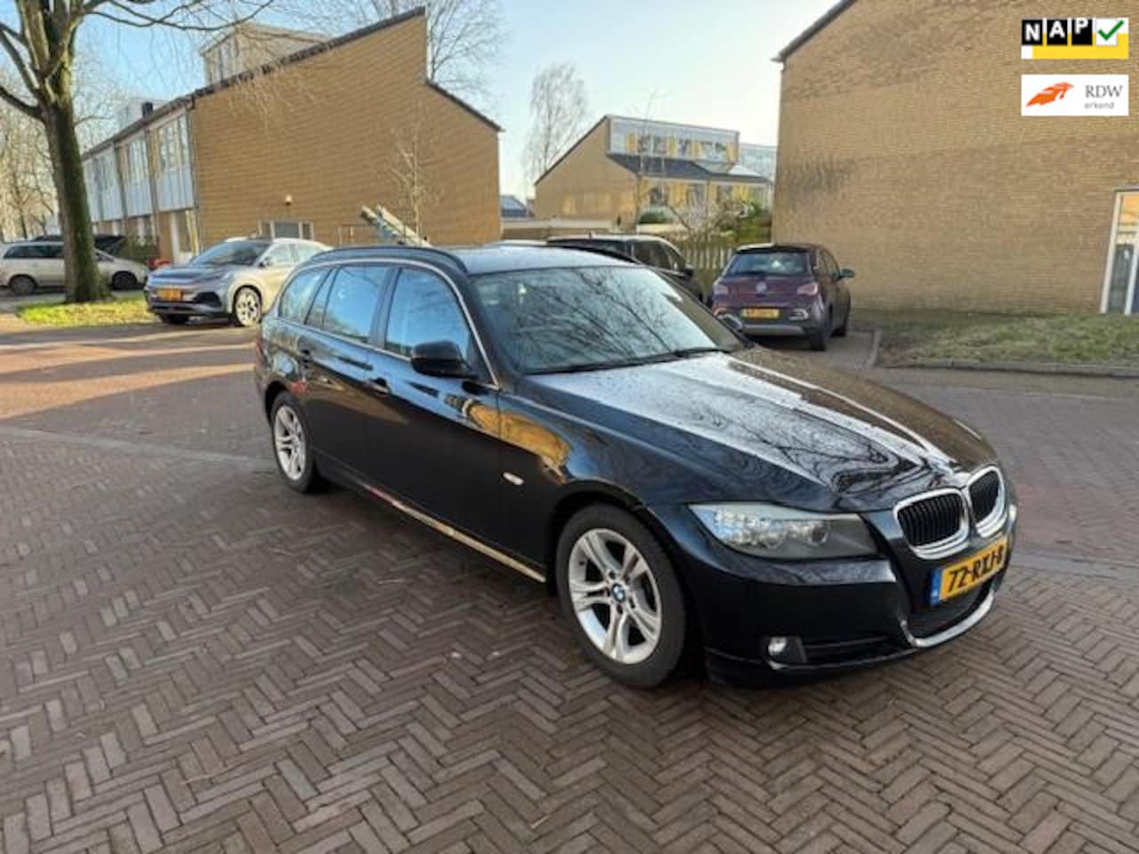 BMW 3-serie Touring - NIEUW MOTOR / BOUWJAAR 2011 / Mooie auto - AutoWereld.nl