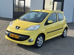 Peugeot 107 - 1.0-12V XS Airco ElektrPakket Nieuwe apk 2008