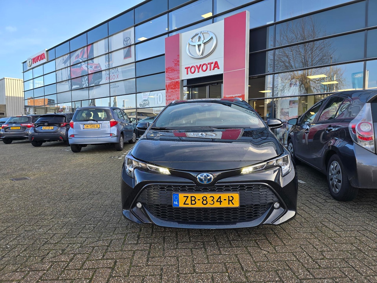 Toyota Corolla Touring Sports - 2.0 Hybrid First Edition 2.0 Hybrid First Edition - AutoWereld.nl