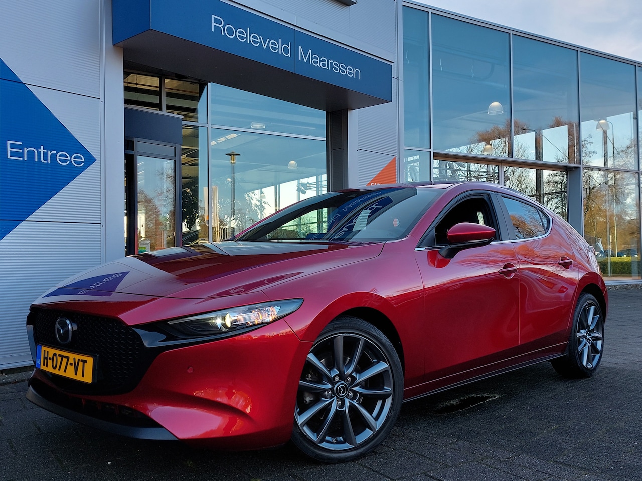 Mazda 3 - 2.0 e-SkyActiv-X M Hybrid 180pk Comfort | BOSE Sound | Navi | Apple Carplay+Android Auto | - AutoWereld.nl