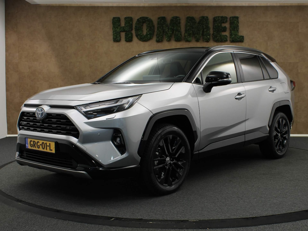 Toyota RAV4 - 2.5 Hybrid Style - NAVIGATIE - TWO TONE LAK - VOORRRUITVERWARMING - ELEKTRISCH BEDIENBARE - AutoWereld.nl