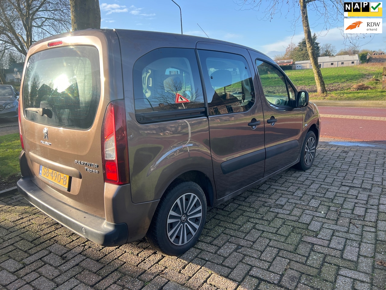 Peugeot Partner Tepee - 1.6 VTi Access 1.6 VTi Access - AutoWereld.nl