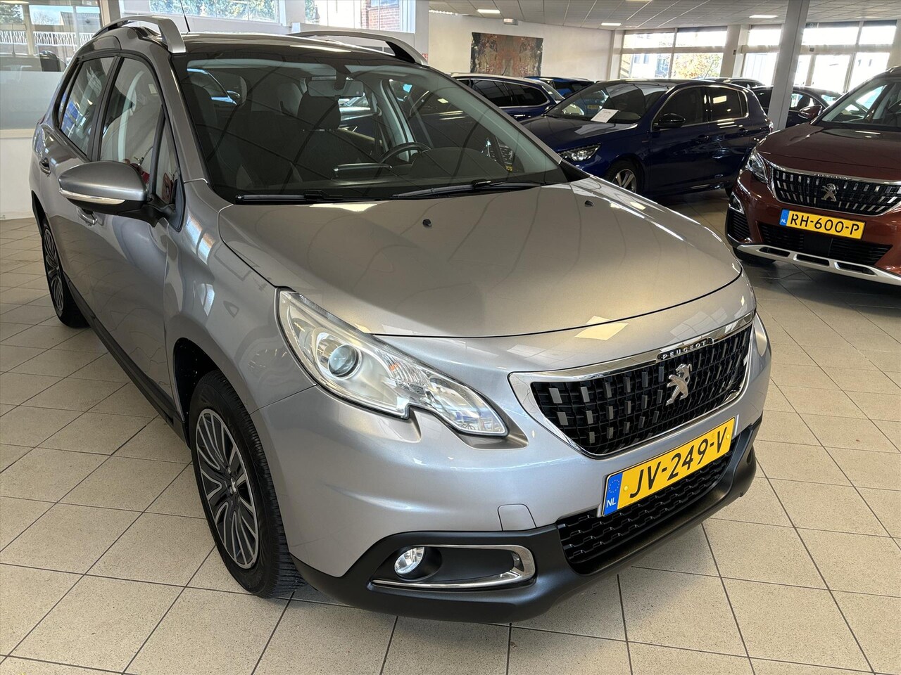 Peugeot 2008 - 1.2 PT 110pk AUT RIJKLAAR 1E EIGENAAR - AutoWereld.nl