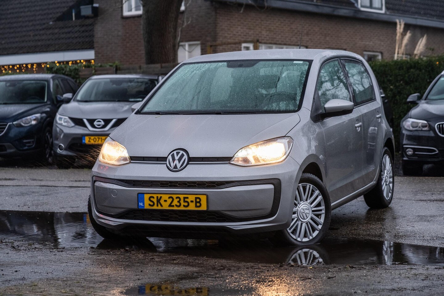 Volkswagen Up! - 1.0 60PK 5 Deurs BMT High up! bovag garantie rijklaar - AutoWereld.nl