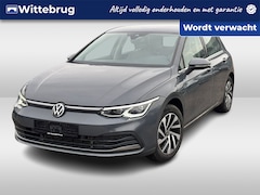 Volkswagen Golf - 1.4 eHybrid 204pk Style DSG Automaat Navigatie / LED / APP Connect / Camera / Parkeersenso