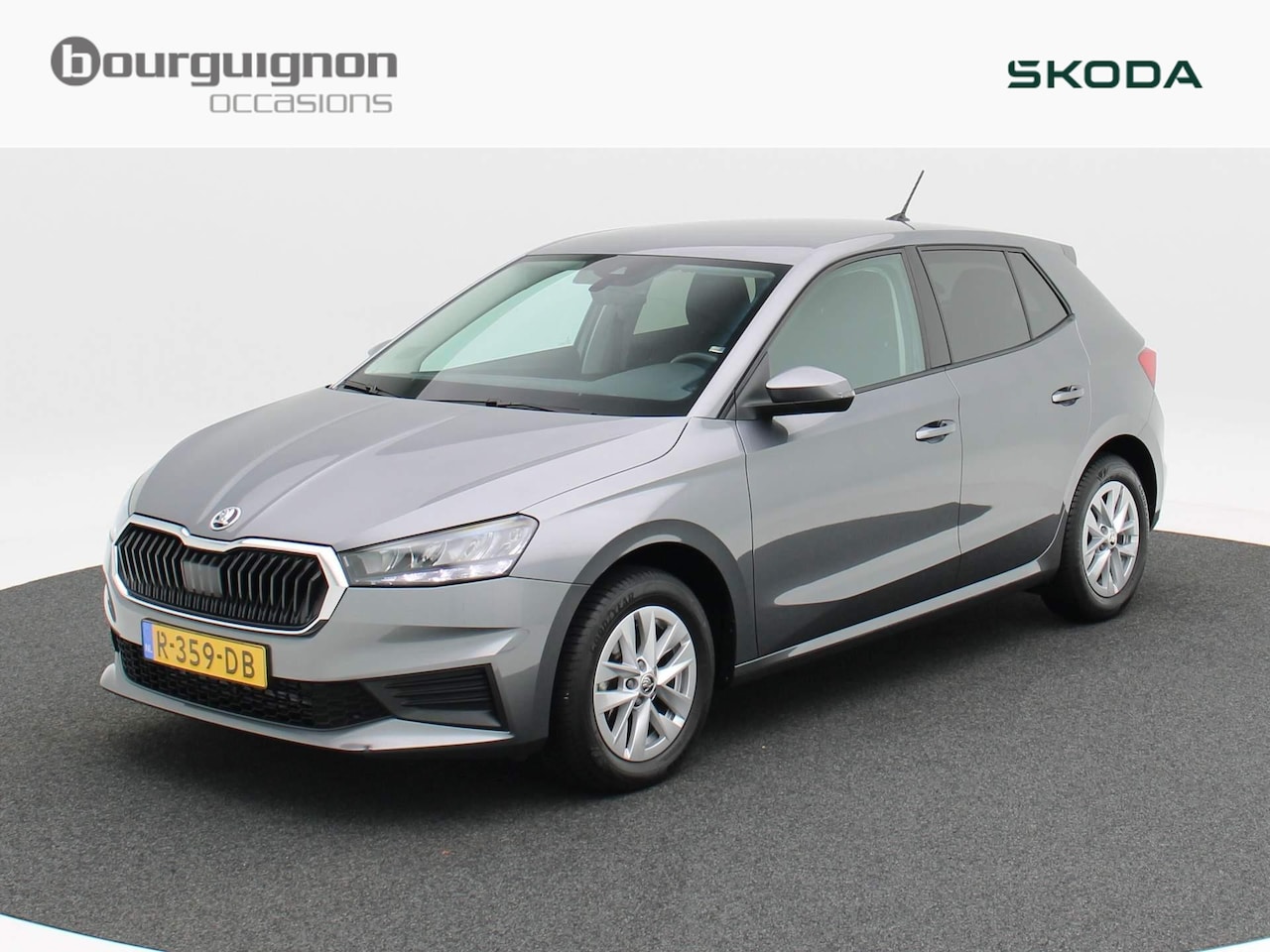 Skoda Fabia - 1.0 TSi Ambition | Navigatie | Airco | Cruise Controle | 15 Inch | Parkeersensoren | 70.40 - AutoWereld.nl