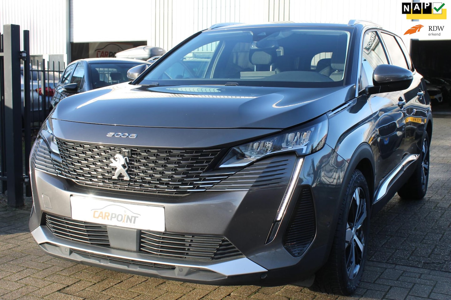 Peugeot 5008 - 1.2 PureTech Allure 7 Zits Navi 360 Trekhaak! - AutoWereld.nl