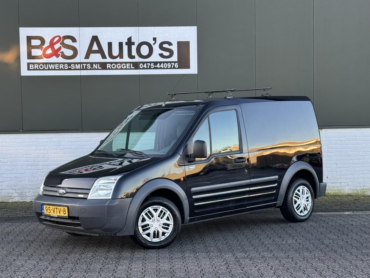 Ford Transit Connect - T200S 1.8 TDCi 1e Eigenaar Goed onderhouden Trekhaak 4 Seizoenen banden - AutoWereld.nl