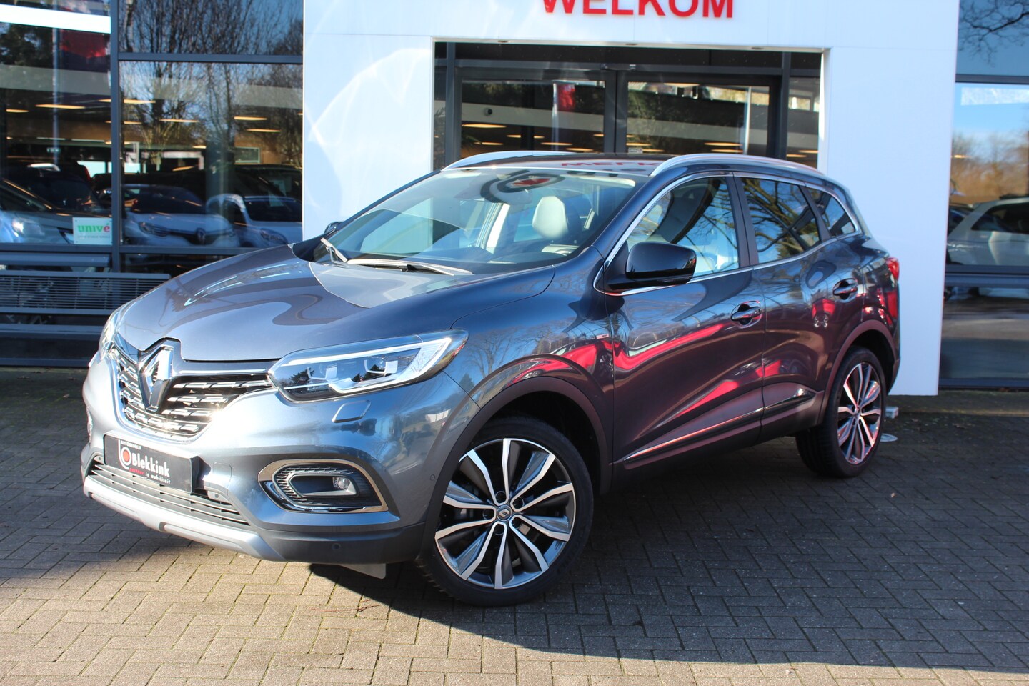 Renault Kadjar - 1.3 TCe BOSE 140 pk BOSE, 19"LMV, Navi, Cruise contr., Clima, Stoel verw. Camera. - AutoWereld.nl